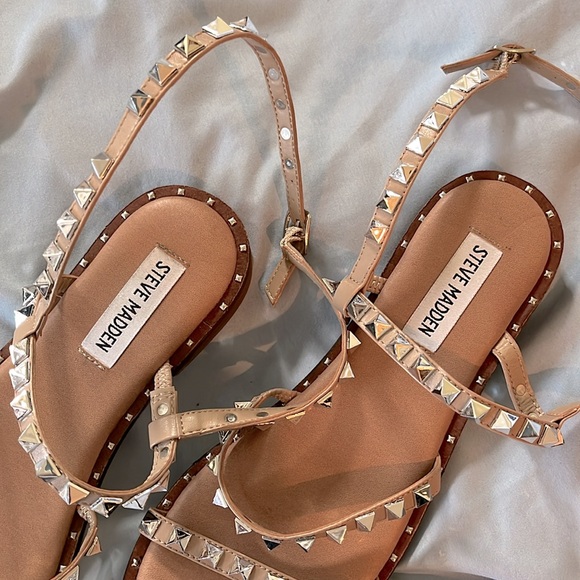 Steve Madden Travel Tan Sandal Size 6.5, unworn - Picture 3 of 3